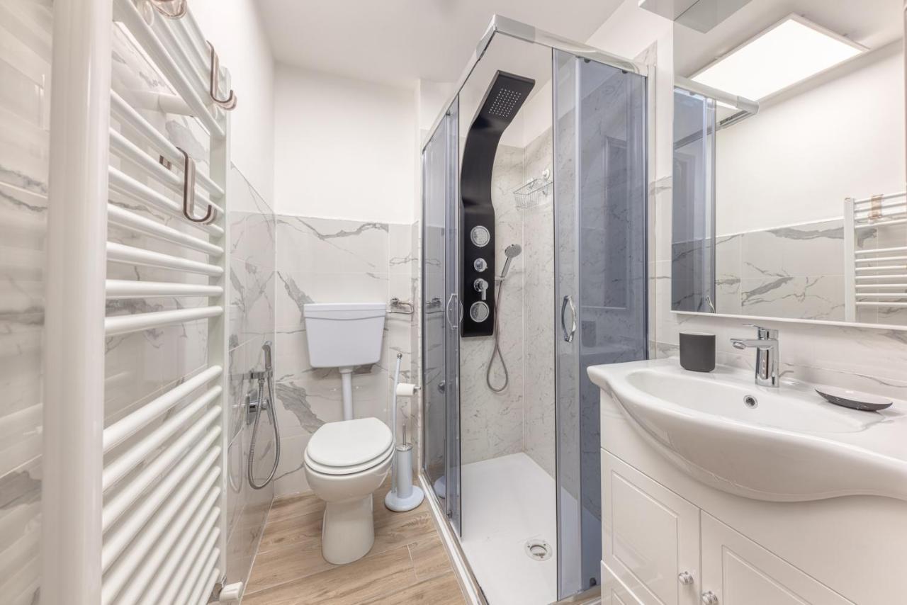 Casa Camelie Lägenhet Genua Exteriör bild